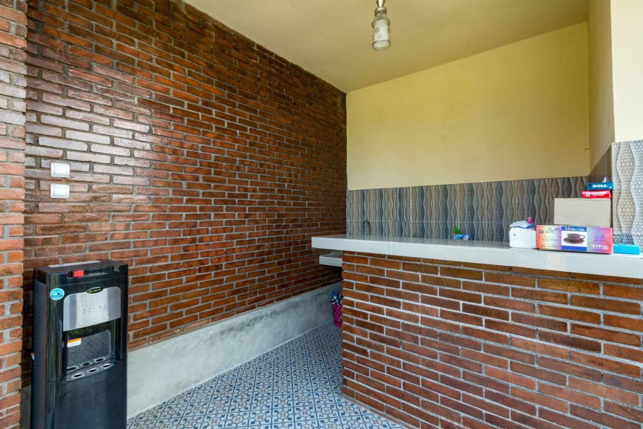 Dicky Guest House 2 Batu Bolong Canggu Buitenkant foto