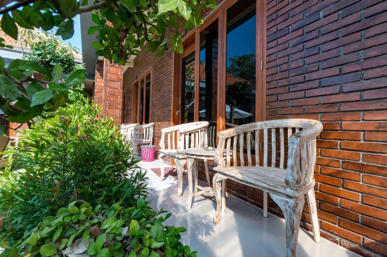 Dicky Guest House 2 Batu Bolong Canggu Buitenkant foto